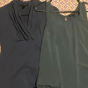Banana republic lot of 2 tops size XS